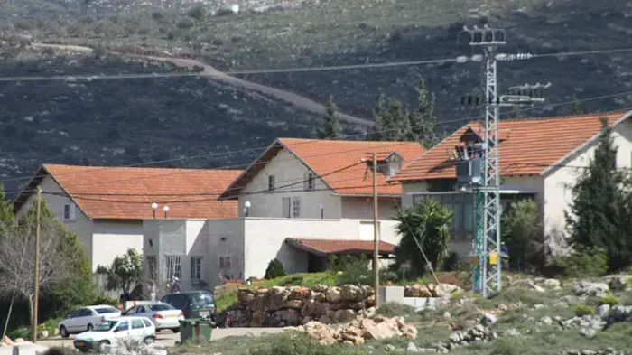 הישוב איתמר אחרי פיגוע הדקירה, מרץ 2011 הישוב איתמר אחרי פיגוע הדקירה, מרץ 2011