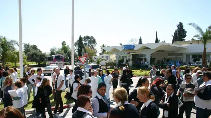 בית החולים אסף הרופא במהלך הפגנת 5 דקות למען גלעד שליט, מרץ 2011