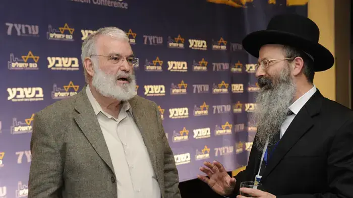 יעקב עמידרור והרב אליעזר מלמד בכנס ירושלים, מרץ 2011