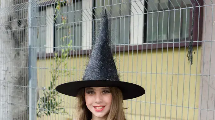 ילדים מחופשים בבית ספר "גורדון" בגבעתיים, פורים, מרץ 2011