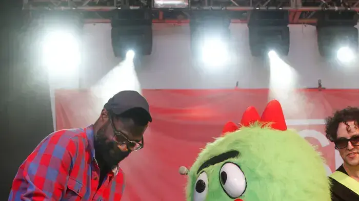 טי וי און דה רדיו בפסטיבל SXSW