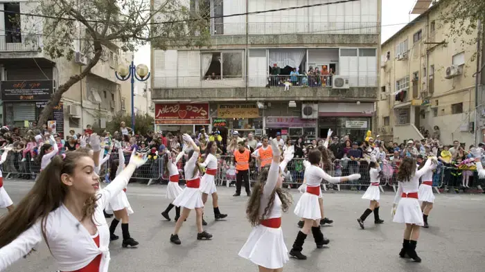 תהלוכת העדלאידע בחולון, פורים, מרץ 2011 תהלוכת העדלאידע בחולון, פורים, מרץ 2011