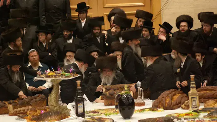 משתה פורים חגיגי בחסידות בעלז בירושלים, מרץ 2011