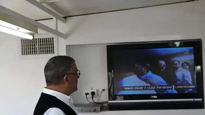 קריית מלאכי סוערת בעקבות מתן גזר דינו של משה קצב, מרץ 2011 קריית מלאכי סוערת בעקבות מתן גזר דינו של משה קצב, מרץ 2011