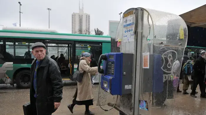 זירת הפיגוע ברחוב שז"ר, ליד בנייני האומה בירושלים בבוקר שאחרי הפיגוע, מרץ 2011