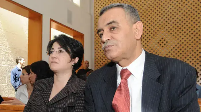 חבר הכנסת ג'מאל זחאלקה וחברת הכנסת חנין זועבי בדיון ראשון בבג"צ בעניין ערעורה על שלילת זכויותיה כחברת כנסת, מרץ 2011 חבר הכנסת ג'מאל זחאלקה וחברת הכנסת חנין זועבי בדיון ראשון בבג"צ בעניין ערעורה על שלילת זכויותיה כחברת כנסת, מרץ 2011