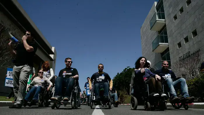 הפגנה באוניברסיטת תל אביב במחאה על חוסר הנגישות בקמפוס, מרץ 2011