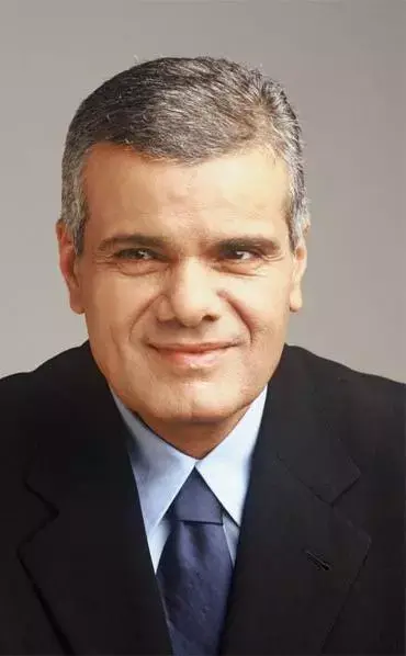 טרי שוקל לאסור מכירת סטרקצ&rsquo;רים צמודי מניות