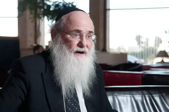 הרב שרמן מתעקש: "לא ביטלנו ולו גיור אחד"