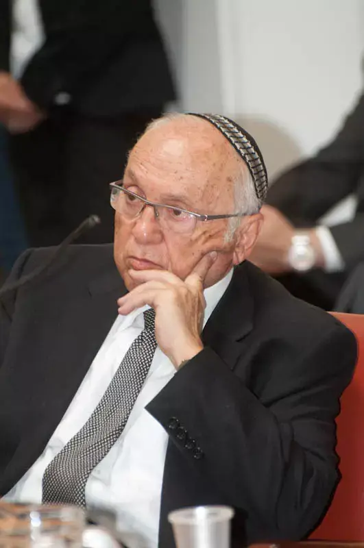 דרישה מהשר נאמן: "תן את מספר הנייד של שי ניצן"