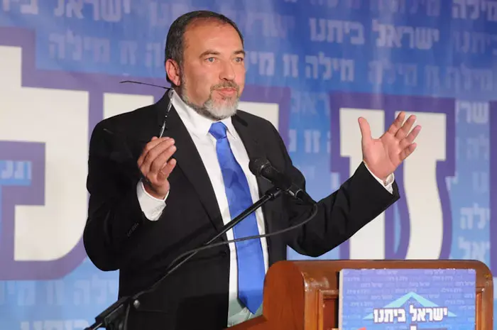 ליברמן: אסור לתת לגיטימציה לממשלה הפלסטינית