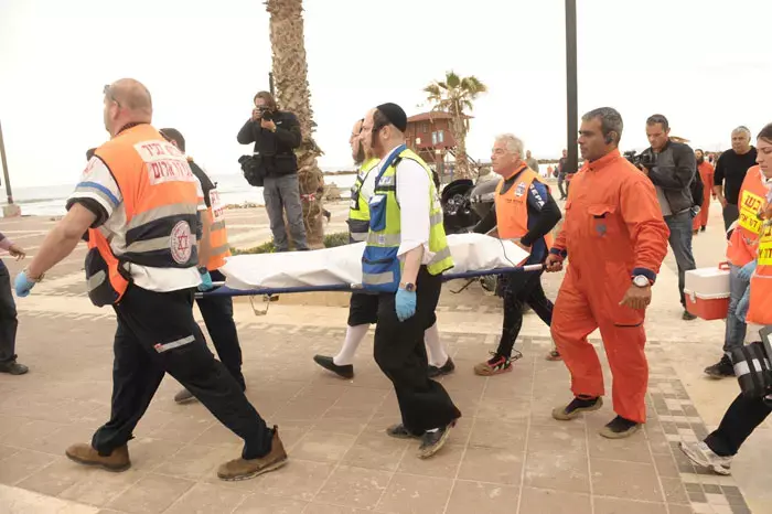 גבר בשנות ה-60 לחייו טבע למוות בחוף הים בעכו