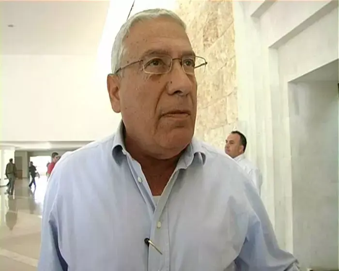 רוזן על ישי: "אדם קטן המנסה להיות שר גדול"