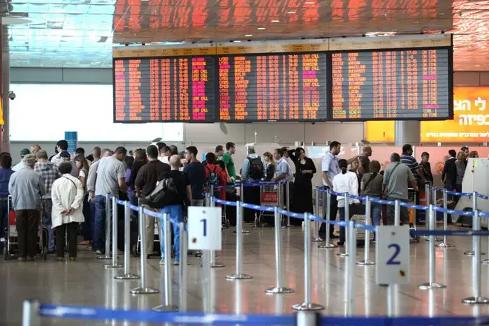 בשל השביתה נוסעים ייתקעו בחו"ל: "משתגע מאי הוודאות"