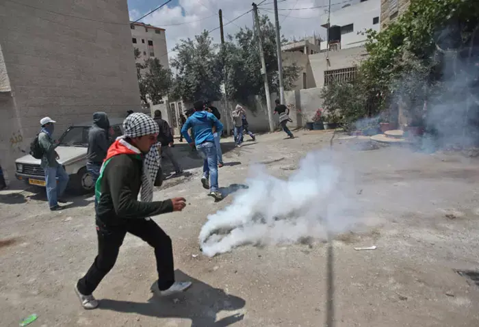 מחסום קלנדיה: מג"ב ירה אמצעים לפיזור הפגנות