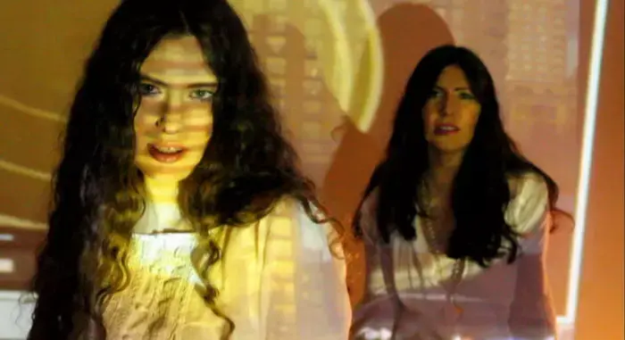 יסמין אבן וסימה לוי דוכין - "כשנגעת בי"