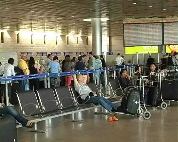 תיירים לא מפחדים מהאפר: "הרי ביקרנו בישראל"
