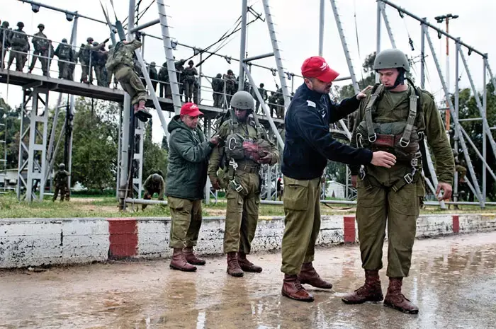 שייפתח עליי: הבן ינהל מתקני הצניחה במקום אביו