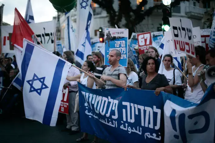 זעם בשמאל על הגבלת המימון: "נתניהו דיקטטור"