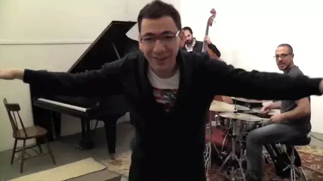 צפו בעומר קליין בחזרה