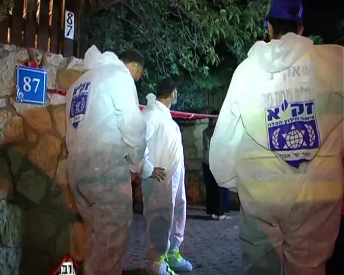 שני קשישים נמצאו ירויים בביתם בראש העין