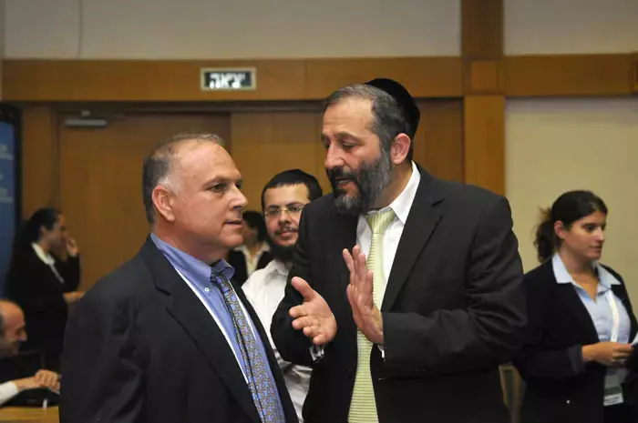 דרעי למשטרה: "בן גביר מסכסך ביני להנהגת ש"ס"