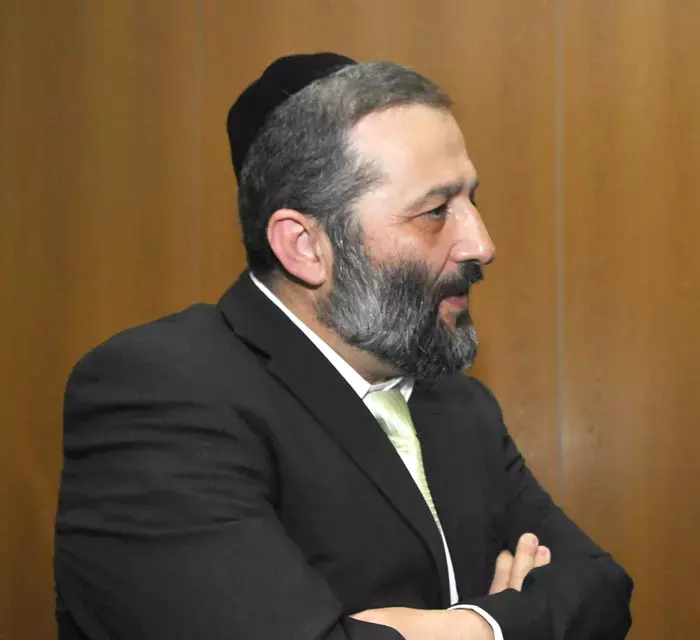פרשת הכרזות בירושלים: מקורבו של דרעי ייחקר
