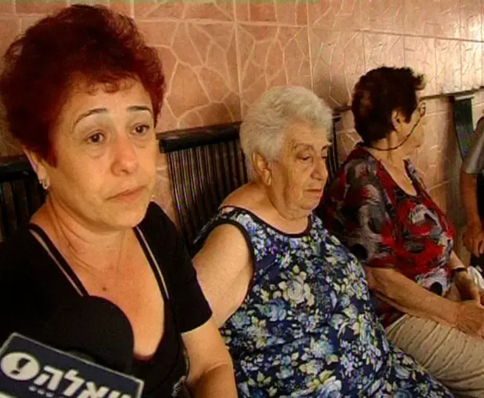 יממה אחרי נפילת השכנה ממצוק: "הלב שלי מתפוצץ"
