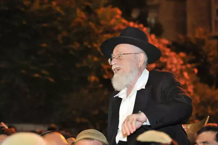 לפרק את ישיבות התורה החשוכה