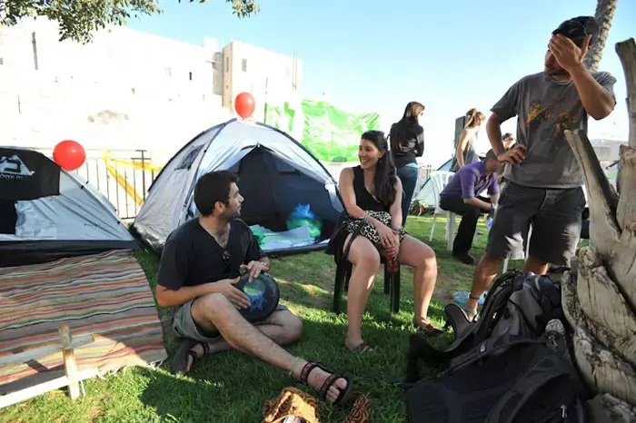 מאות צועדים לכנסת: "קוטג' כבר יש, עכשיו נלחמים על הבית"