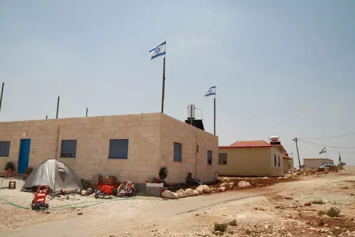 המדינה ביקשה דחייה נוספת לפינוי המאחז מגרון