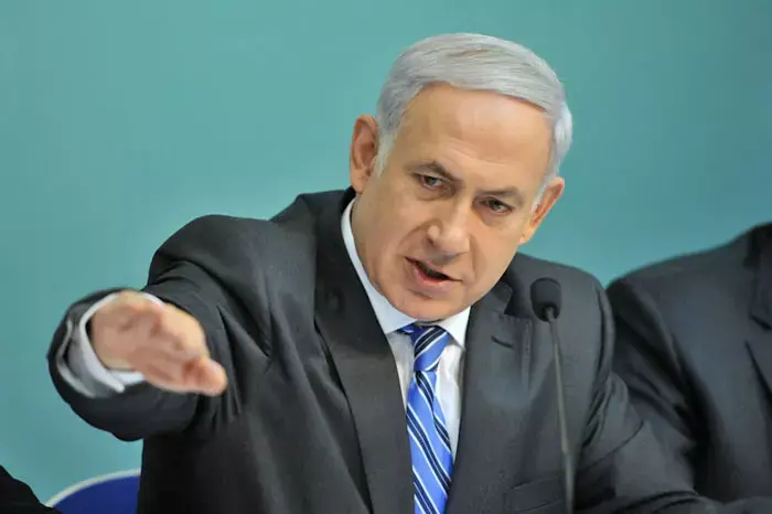 פירות המחאה: הממשלה בוחנת הוזלת הדלק והמסים