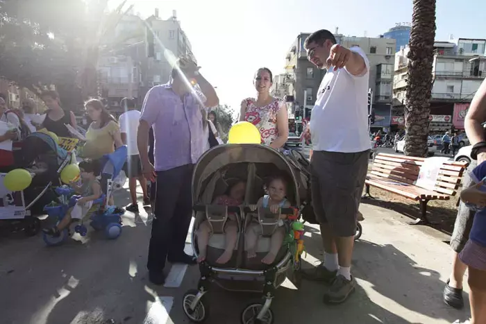 הכנסת אישרה: שורת הטבות מס להורים ולמעמד הביניים