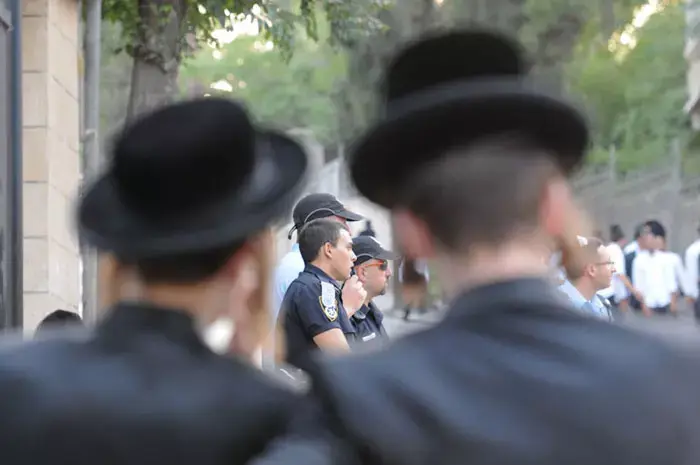 הממשלה תחליט: יוכפל מספר החרדים בשירות האזרחי