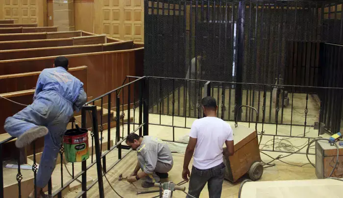 שעות לפתיחת משפט מובארק: הוכנה מיטה בביהמ"ש