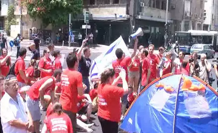 מחאת האוהלים: גם עולים מרוסיה מצטרפים למאבק