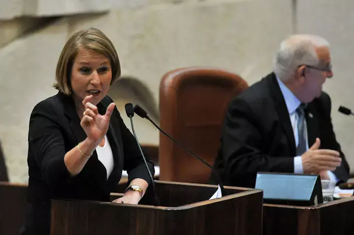 לבני תוקפת: "ממשלת נתניהו היא תמצית הרע"