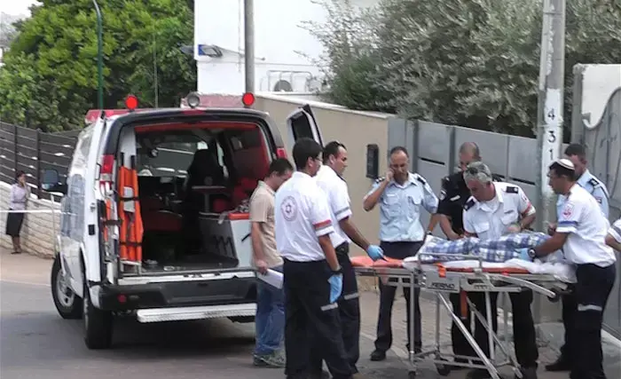 טרגדיה בנתניה: פעוטה בת 3 נשכחה ברכב - ומתה