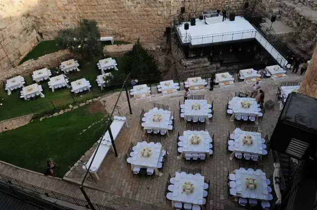 הגשם בדרך, המתחתנים לא חוששים: "אפילו לא טיפה"