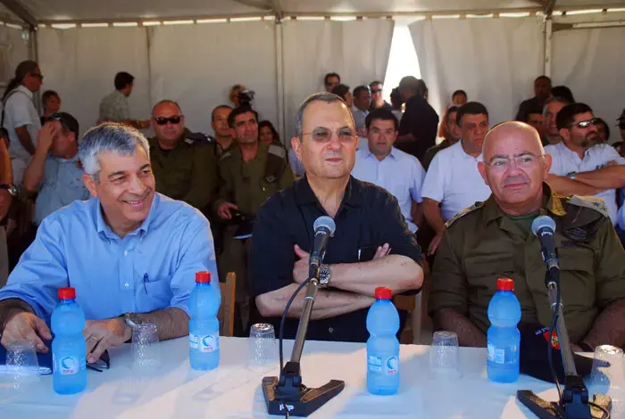 שר הביטחון ברק: "מוכנים לשבת לשולחן המשא ומתן"