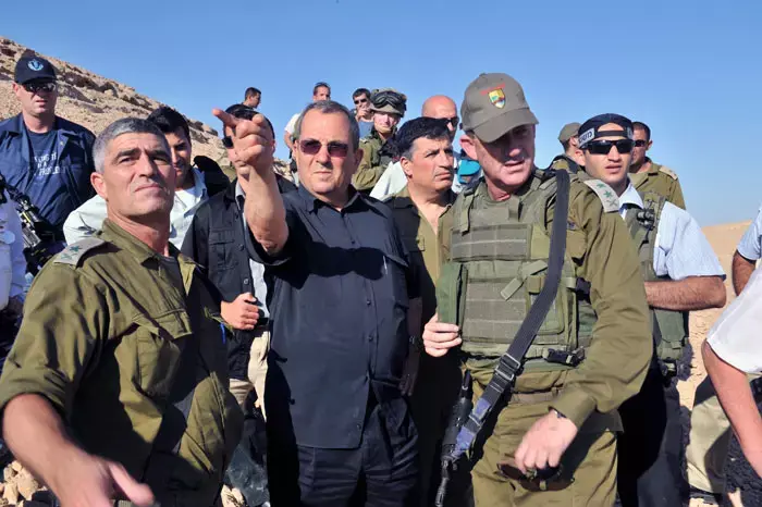 ברק: משרד הביטחון מוכן לשקול קיצוץ בתקציבו
