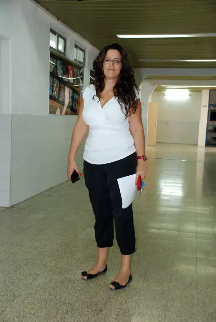 לא גומרים את החודש: מורה