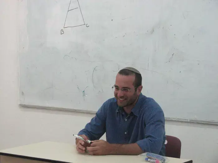 הצלצול הוא בשבילו: איש ההיי טק שהפך למנהל תיכון