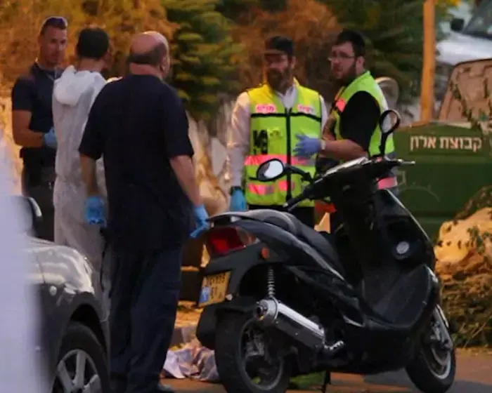 חשד לרצח בטירה: גבר נורה למוות מרכב חולף