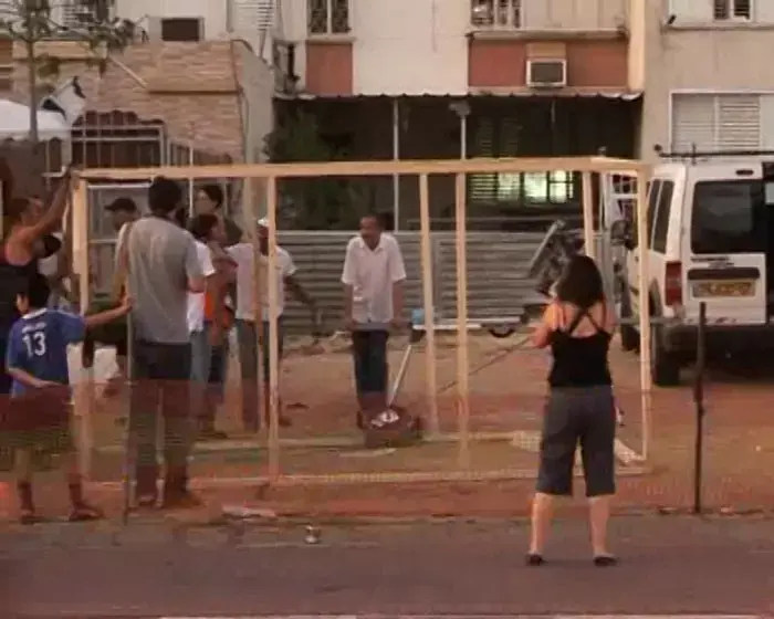 במאהל בחולון הקימו מבני קבע: "אין לנו לאן ללכת"