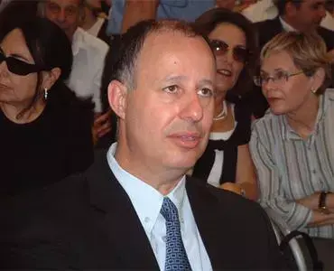 תגובות במערכת הפוליטית למצבו של שרון