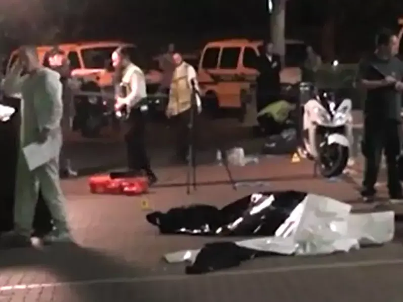 חשד לרצח כפול בתל אביב: שני בני אדם נורו למוות