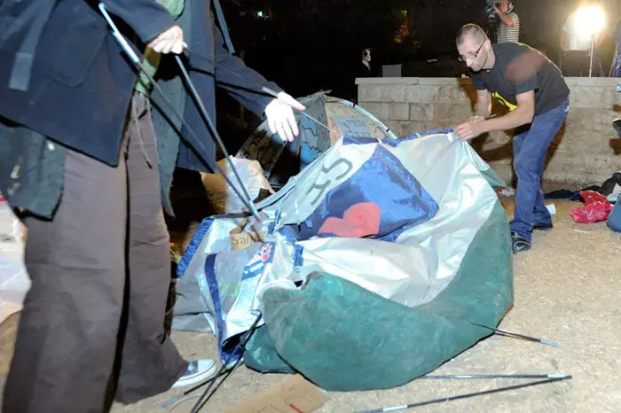 פנייה לנתניהו: מנע פינוי מאהלי המחאה בכוח