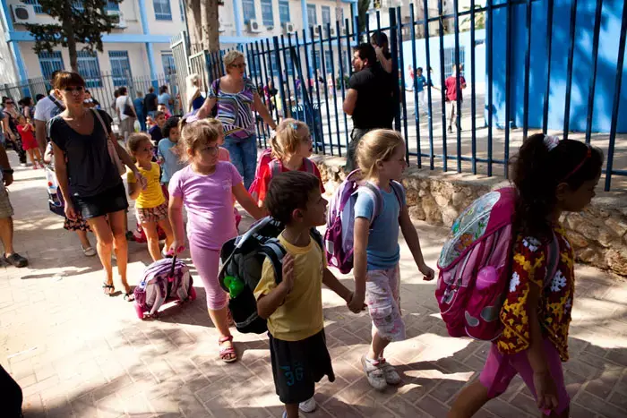 "גורדון": תלמידים דמעו ונאבקו על מקומם בבית הספר