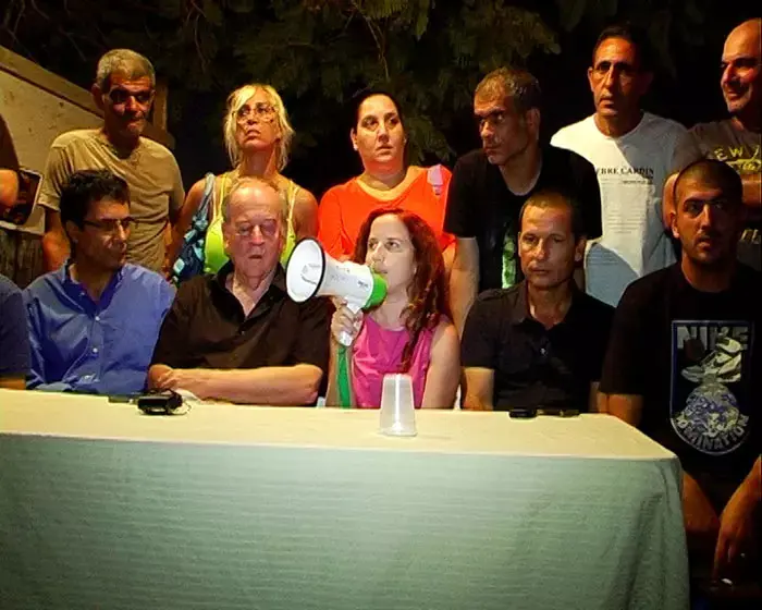פעילי המחאה דורשים: קרוואנים במקום אוהלים